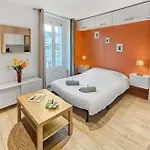 Lumineux Et Moderne アパート